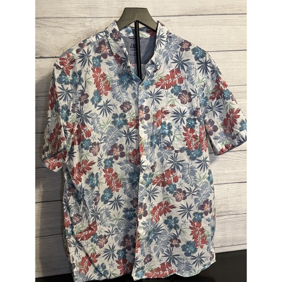 IZOD Saltwater Men's Tropical Button Shirt XL Blue Short Sleeve 100% Cotton - Picture 2 of 6